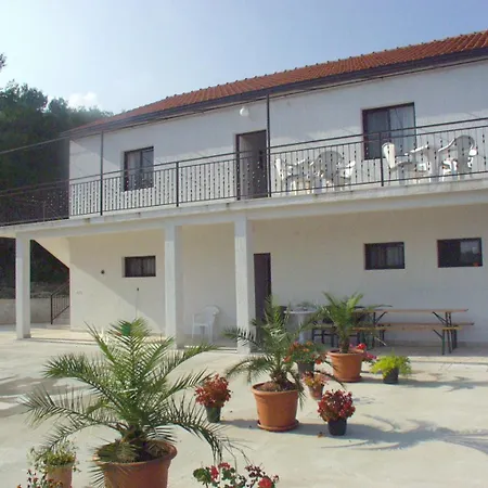 With Parking Space Sutivan, Brac - 747 سوتيفان