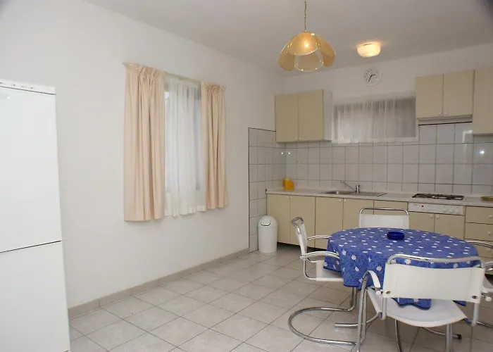 With Parking Space Sutivan, Brac - 747 *