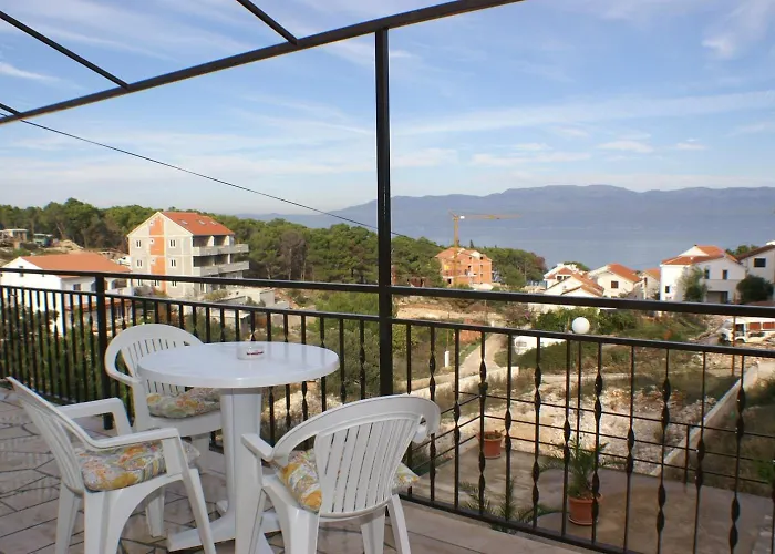 With Parking Space Sutivan, Brac - 747 * سوتيفان