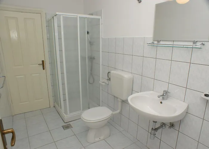 Apartament With Parking Space Sutivan, Brac - 747