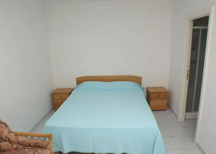 Apartament With Parking Space Sutivan, Brac - 747 *