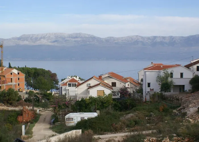 With Parking Space Sutivan, Brac - 747 *