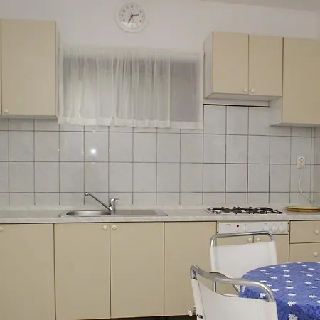 With Parking Space Sutivan, Brac - 747 Sutivan